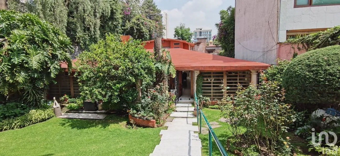 Casa en Venta en Jardines del Pedregal, Álvaro Obregón, Ciudad de México | NEX-95995 | iad México | Foto 1 de 37