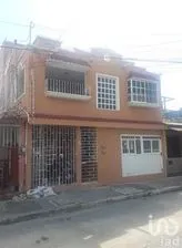 NEX-207249 - Casa en Venta, con 5 recamaras, con 4 baños en FOVISSSTE, CP 24199, Campeche.