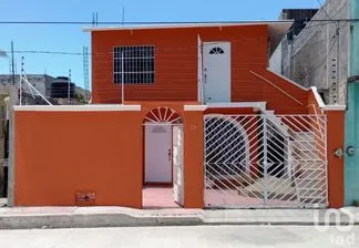 NEX-209721 - Casa en Venta, con 3 recamaras, con 2 baños en Belisario Domínguez, CP 24150, Campeche.