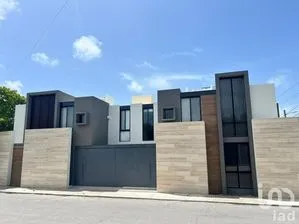 NEX-227027 - Casa en Renta, con 2 recamaras, con 2 baños en Caleta, CP 24110, Campeche.