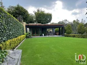 NEX-199860 - Casa en Renta, con 4 recamaras, con 4 baños, con 435 m2 de construcción.