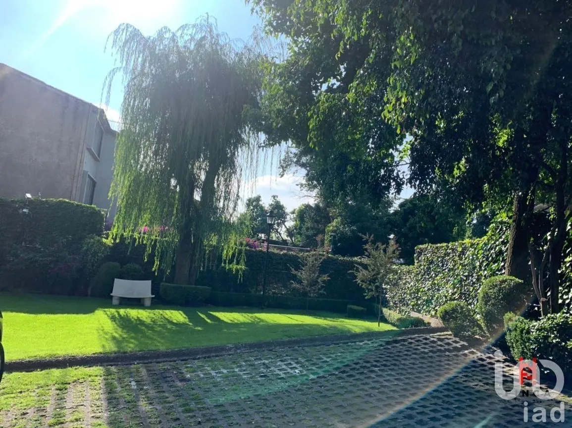 Casa en Venta en Lomas de Tecamachalco, Naucalpan de Juárez, Estado de México | NEX-271672 | iad México | Foto 3 de 27