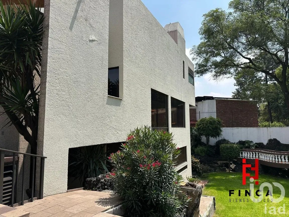 Casa en Venta en Bosques de Tetlameya, Coyoacán, Ciudad de México | NEX-272070 | iad México | Foto 1 de 34