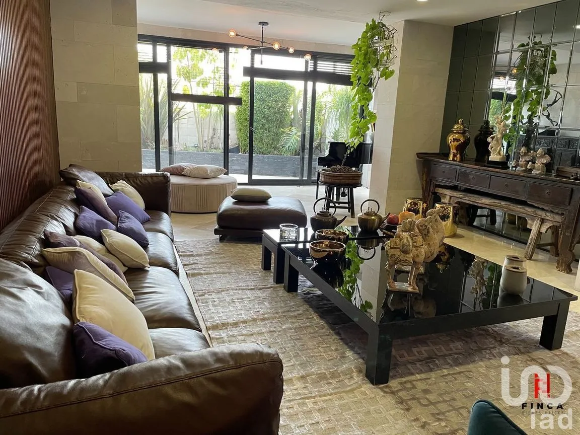 Casa en Venta en Lomas de Tecamachalco, Huixquilucan, Estado de México | NEX-275325 | iad México | Foto 2 de 46