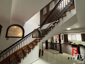 NEX-275456 - Casa en Venta, con 4 recamaras, con 4 baños, con 596 m2 de construcción.