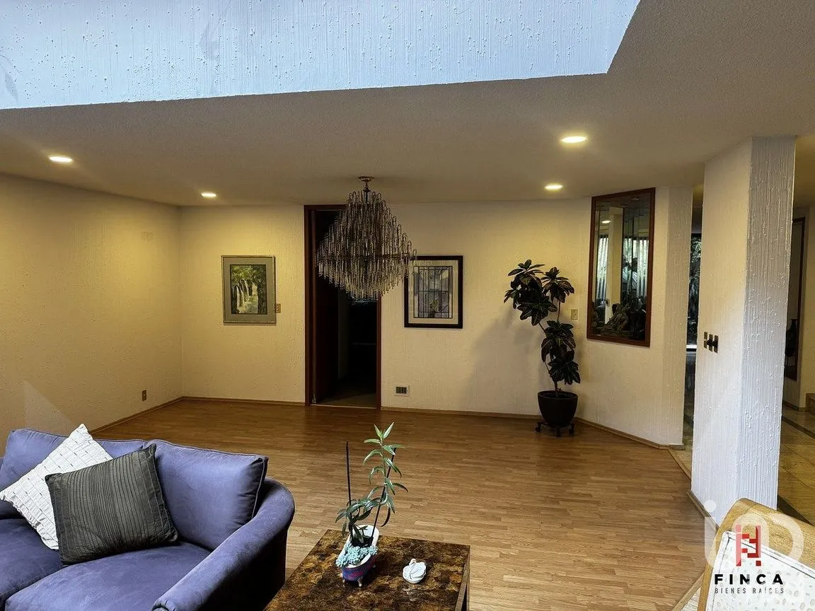 Casa en Venta en Bosque de las Lomas, Miguel Hidalgo, Ciudad de México | NEX-291439 | iad México | Foto 3 de 30