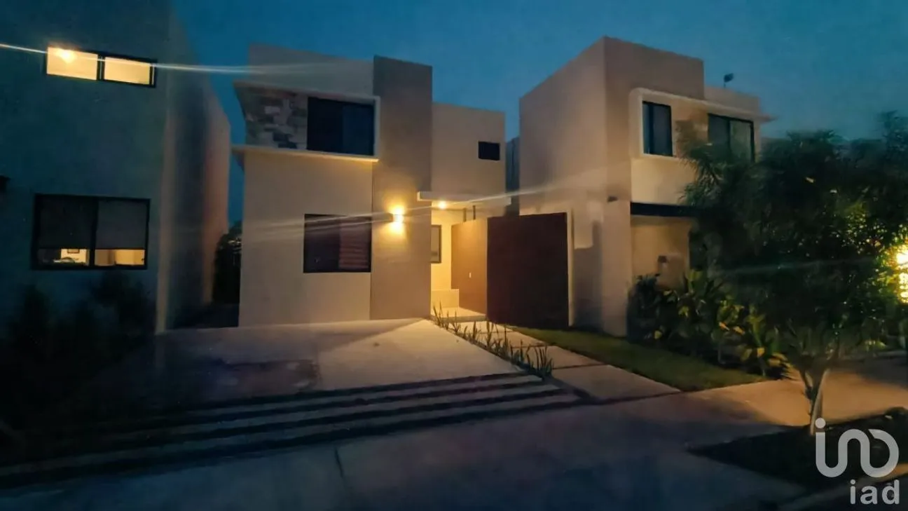 Casa en Renta en Cholul, Mérida, Yucatán | NEX-228435 | iad México | Foto 1 de 22