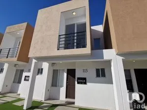 NEX-202083 - Casa en Venta, con 2 recamaras, con 1 baño, con 85 m2 de construcción en Los Héroes León, CP 37544, Guanajuato.