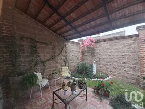 NEX-202092 - Casa en Venta, con 3 recamaras, con 3 baños, con 245.19 m2 de construcción en Residencial San Isidro, CP 37530, Guanajuato.