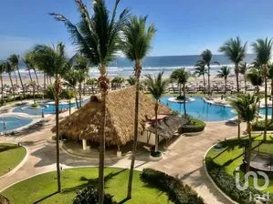 NEX-202097 - Departamento en Venta, con 3 recamaras, con 3 baños, con 223 m2 de construcción en Playa Diamante, CP 39897, Guerrero.