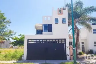 NEX-202155 - Casa en Venta, con 3 recamaras, con 3 baños, con 105.13 m2 de construcción en Marbella, CP 37547, Guanajuato.