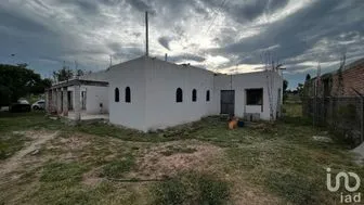 NEX-202204 - Casa en Venta, con 3 recamaras, con 3 baños, con 265 m2 de construcción en Puentecillas, CP 36263, Guanajuato.