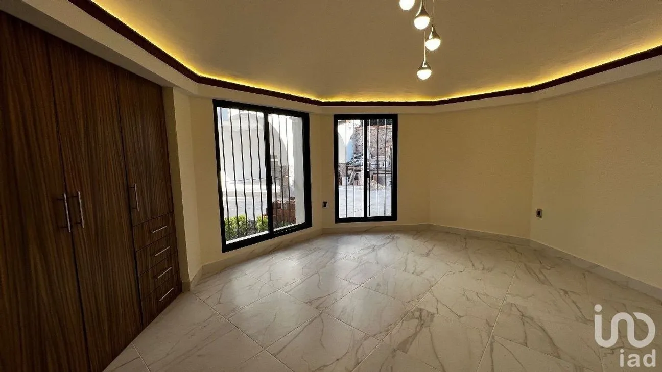 Casa en Venta en Burocrático, Guanajuato, Guanajuato | NEX-227988 | iad México | Foto 3 de 48
