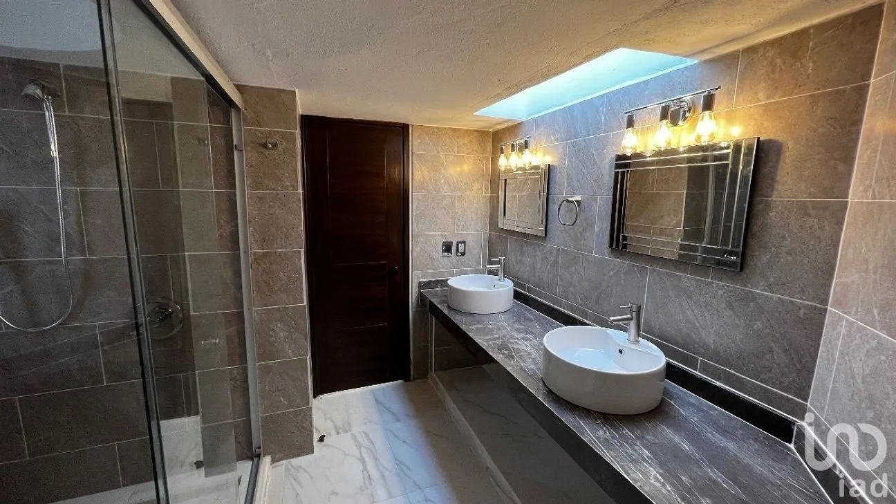 Casa en Venta en Burocrático, Guanajuato, Guanajuato | NEX-227988 | iad México | Foto 4 de 48