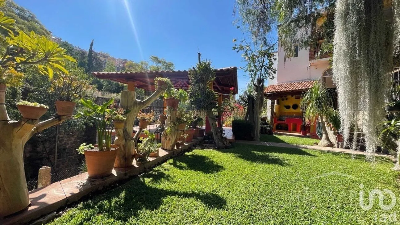 Casa en Venta en Guanajuato Centro, Guanajuato, Guanajuato | NEX-228009 | iad México | Foto 2 de 49
