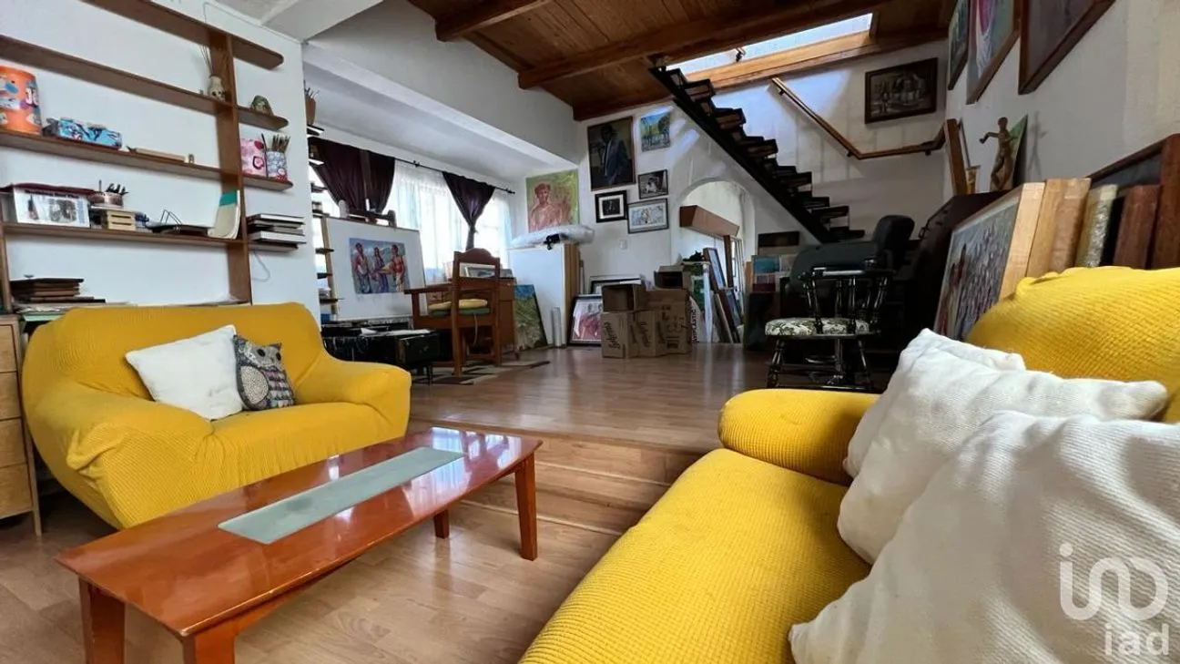 Casa en Venta en Lomas de Valenciana, Guanajuato, Guanajuato | NEX-228015 | iad México | Foto 2 de 29