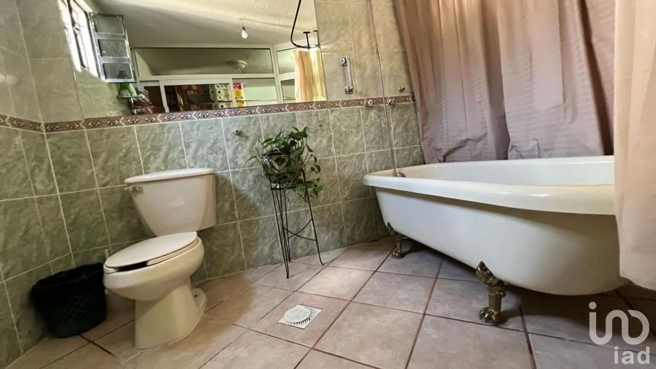 Casa en Venta en Lomas de Valenciana, Guanajuato, Guanajuato | NEX-228015 | iad México | Foto 11 de 29