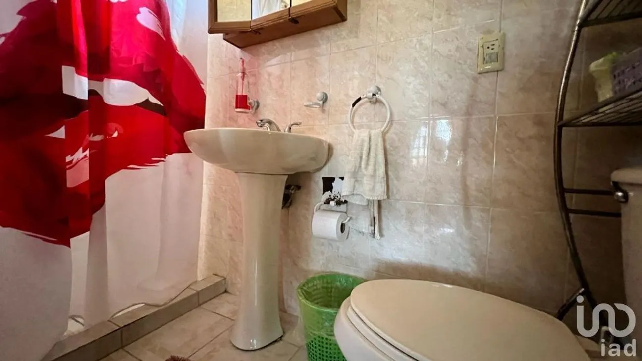 Casa en Venta en Lomas de Valenciana, Guanajuato, Guanajuato | NEX-228015 | iad México | Foto 19 de 29