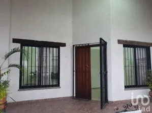 NEX-228016 - Local en Renta, con 82.5 m2 de construcción en Marfil Centro, CP 36250, Guanajuato.