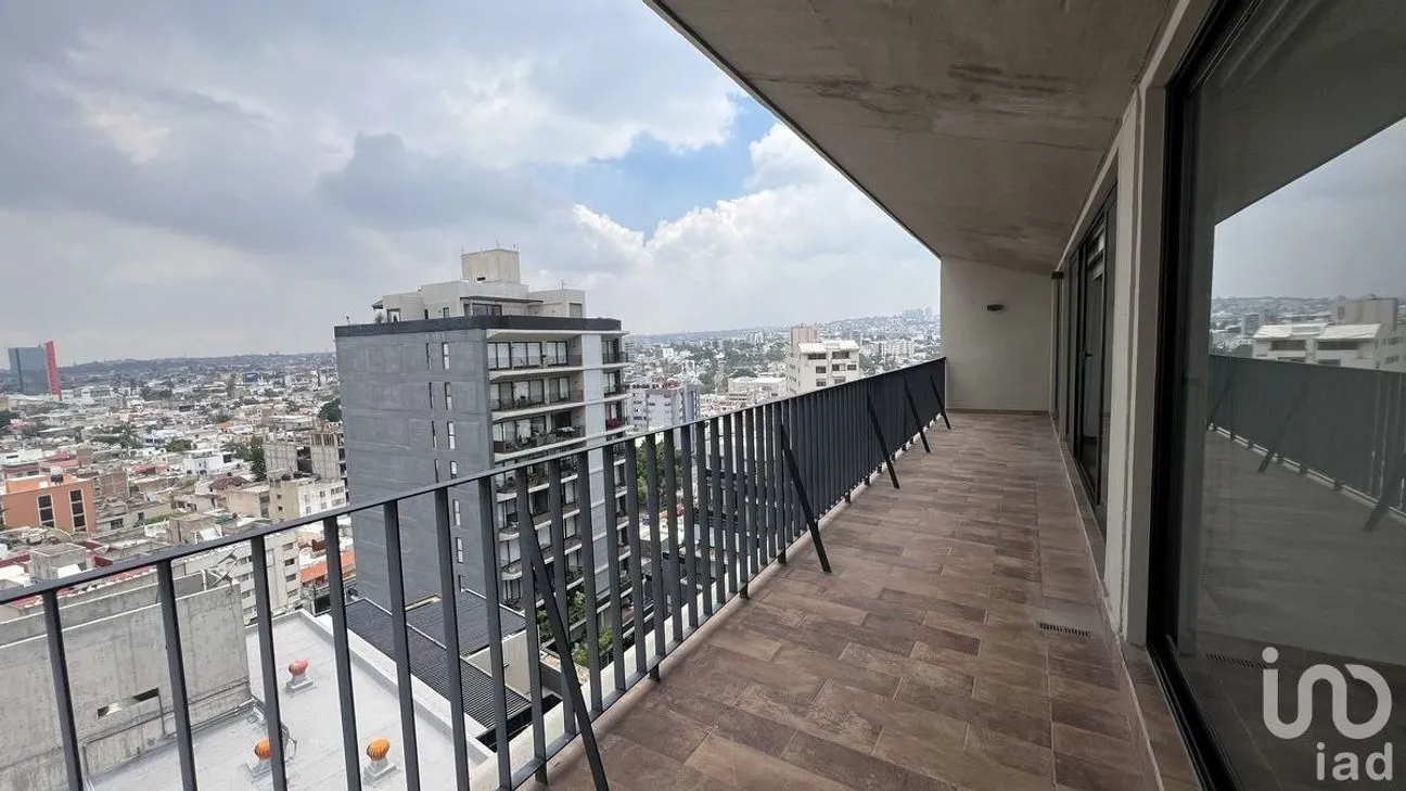Departamento en Venta en Jardines del Moral, León, Guanajuato | NEX-228020 | iad México | Foto 2 de 19