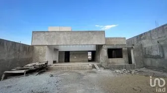 NEX-228023 - Casa en Venta, con 9 recamaras, con 4 baños en Residencial Marfil, CP 36255, Guanajuato.