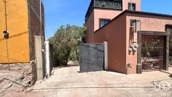 NEX-228030 - Terreno en Venta en Filtros de Valenciana, CP 36023, Guanajuato.