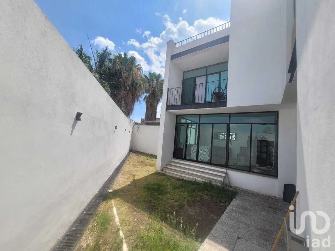 Casa en Venta en Lomas del Pedregal, Irapuato, Guanajuato | NEX-228043 | iad México | Foto 6 de 25