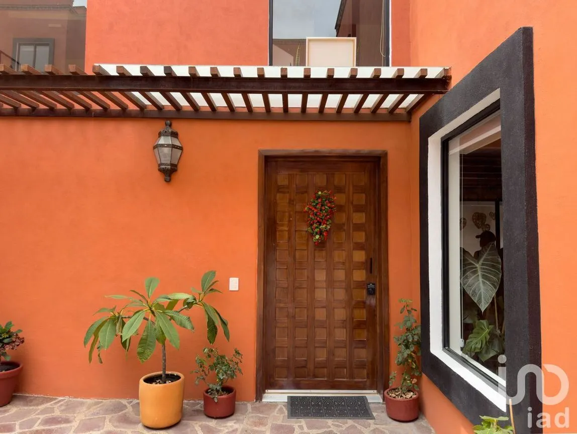 Casa en Venta en Residencial Marfil, Guanajuato, Guanajuato | NEX-228048 | iad México | Foto 2 de 39
