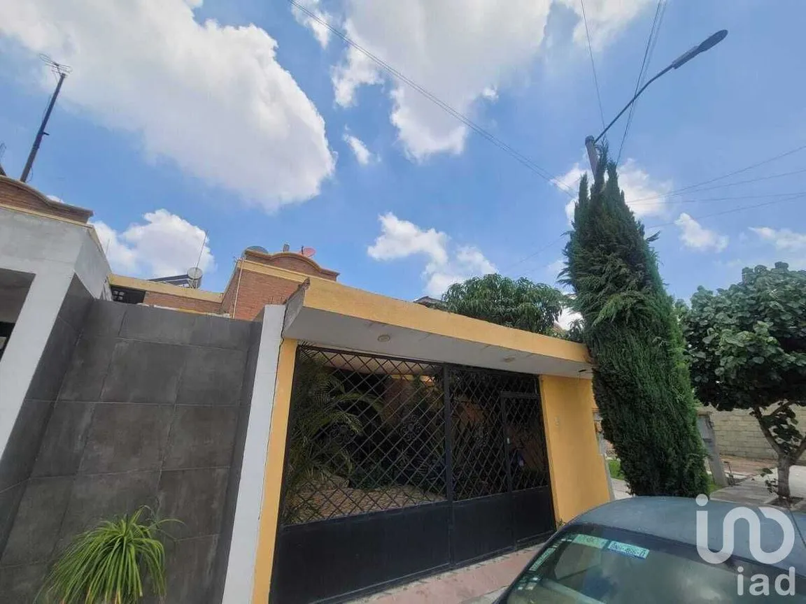 Casa en Venta en Las Brisas, Irapuato, Guanajuato | NEX-228050 | iad México | Foto 1 de 12