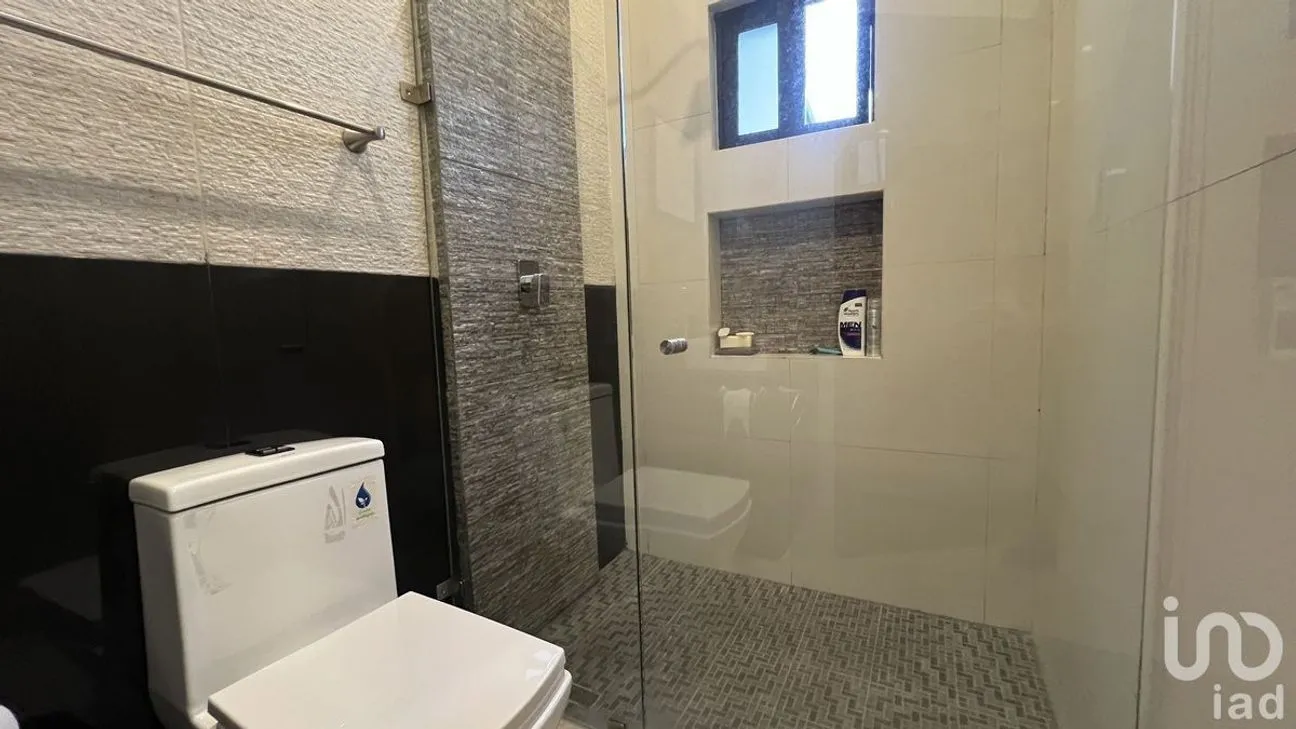Casa en Venta en Alvarez Del Castillo, Lagos de Moreno, Jalisco | NEX-228180 | iad México | Foto 17 de 32