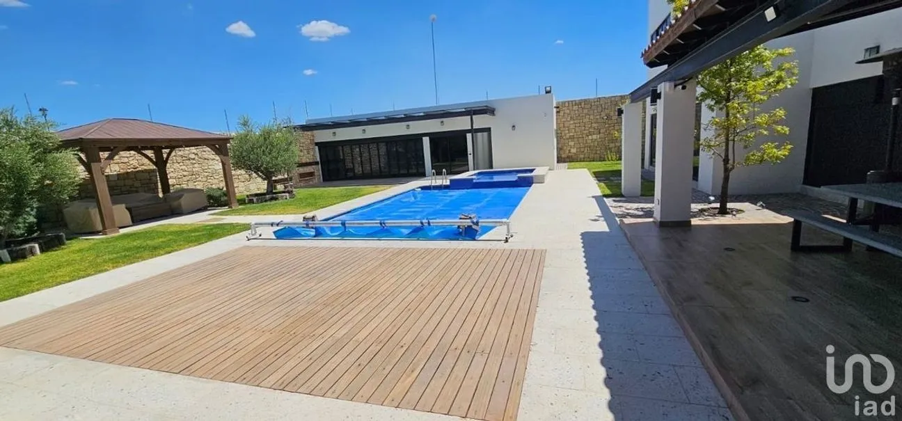 Casa en Venta en Alvarez Del Castillo, Lagos de Moreno, Jalisco | NEX-228180 | iad México | Foto 3 de 32