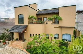 NEX-229045 - Casa en Venta, con 2 recamaras, con 2 baños, con 300 m2 de construcción en Municipio Libre, CP 36086, Guanajuato.