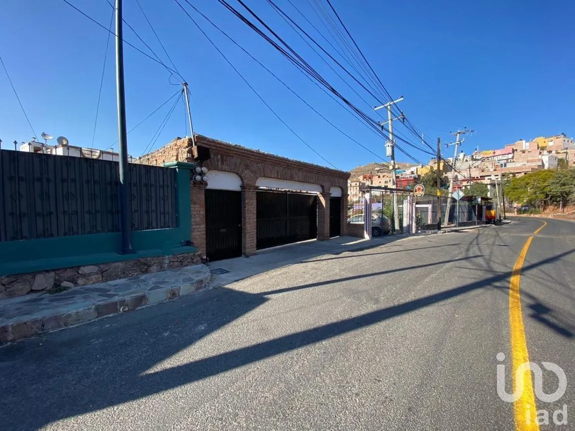 Casa en Venta en Paseo de La Presa, Guanajuato, Guanajuato | NEX-230933 | iad México | Foto 3 de 36