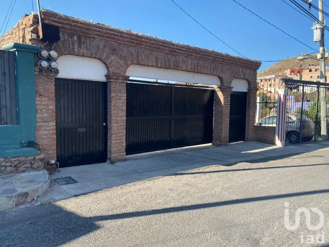 Casa en Venta en Paseo de La Presa, Guanajuato, Guanajuato | NEX-230933 | iad México | Foto 1 de 36