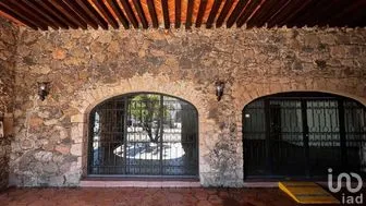 NEX-277191 - Local en Renta, con 2 baños, con 160 m2 de construcción en Guanajuato Centro, CP 36000, Guanajuato.