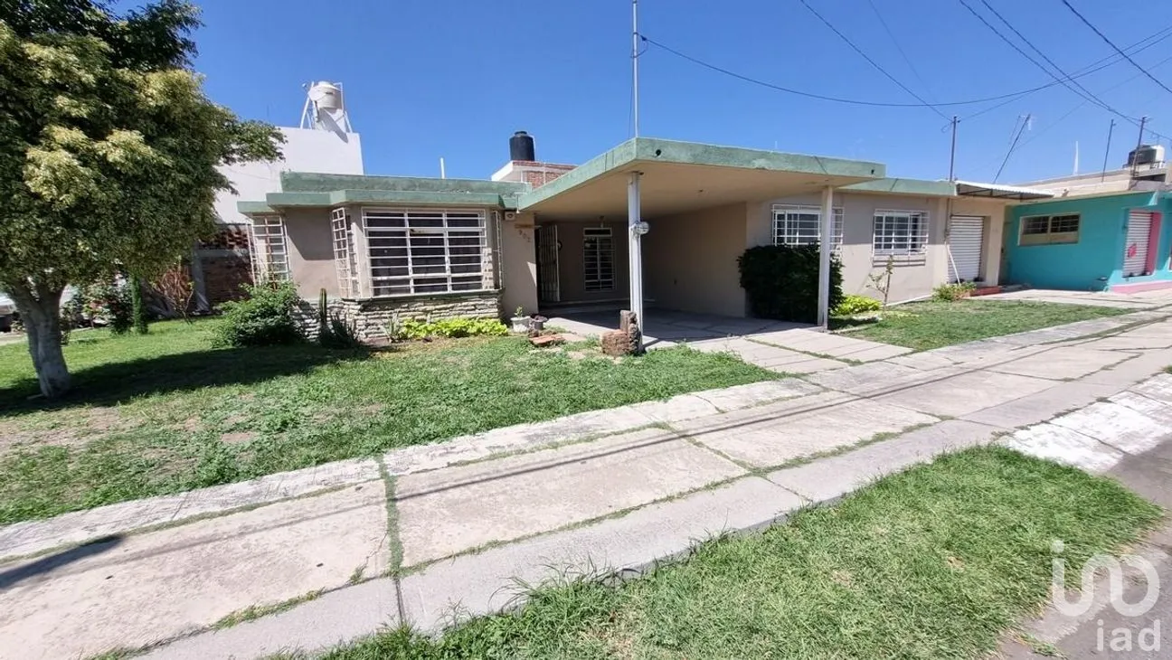 Casa en Venta en Bellavista, Salamanca, Guanajuato | NEX-277260 | iad México | Foto 3 de 20