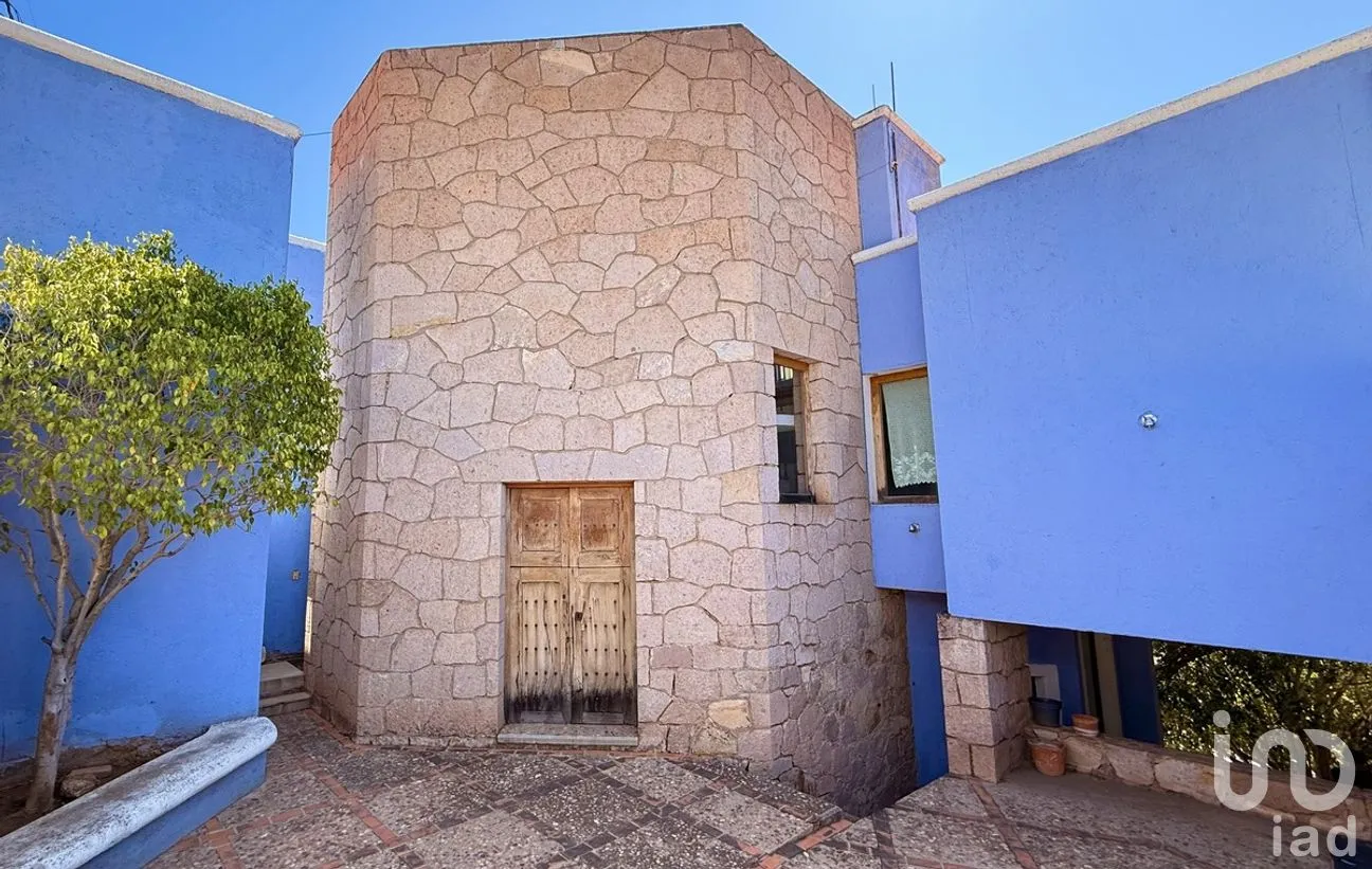 Casa en Venta en San Javier 1, Guanajuato, Guanajuato | NEX-277280 | iad México | Foto 1 de 48