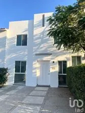 NEX-277311 - Casa en Venta, con 3 recamaras, con 2 baños, con 112 m2 de construcción en El Palmar, CP 37100, Guanajuato.