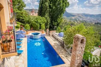 NEX-277413 - Casa en Venta, con 2169.64 m2 de construcción en Guanajuato Centro, CP 36000, Guanajuato.