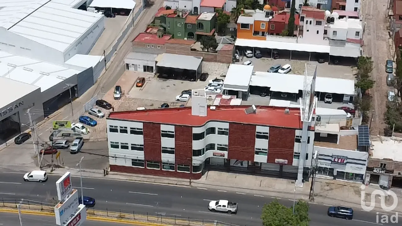 Oficina en Renta en Burocrático, Guanajuato, Guanajuato | NEX-284299 | iad México | Foto 1 de 18