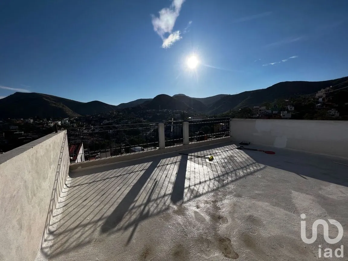 Casa en Venta en Lomas de Zaragoza, Guanajuato, Guanajuato | NEX-289370 | iad México | Foto 2 de 24