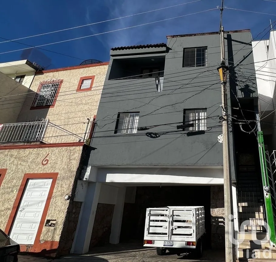 Casa en Venta en Lomas de Zaragoza, Guanajuato, Guanajuato | NEX-289370 | iad México | Foto 1 de 24