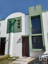 NEX-290316 - Casa en Renta, con 2 recamaras, con 2 baños, con 68.54 m2 de construcción en Oasis, CP 37289, Guanajuato.
