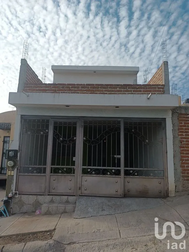 Casa en Renta en Villas de San Nicolás III, León, Guanajuato | NEX-292338 | iad México | Foto 1 de 13