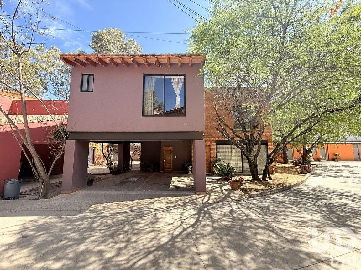 Casa en Renta en Puentecillas, Guanajuato, Guanajuato | NEX-292354 | iad México | Foto 1 de 25