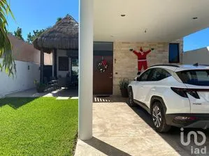 NEX-280908 - Casa en Venta, con 3 recamaras, con 3 baños, con 226.38 m2 de construcción en San Antonio Cinta, CP 97139, Yucatán.