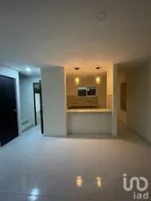 NEX-280921 - Casa en Venta, con 3 recamaras, con 3 baños, con 182.5 m2 de construcción.
