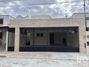 NEX-285225 - Casa en Renta, con 3 recamaras, con 3 baños, con 182.5 m2 de construcción.
