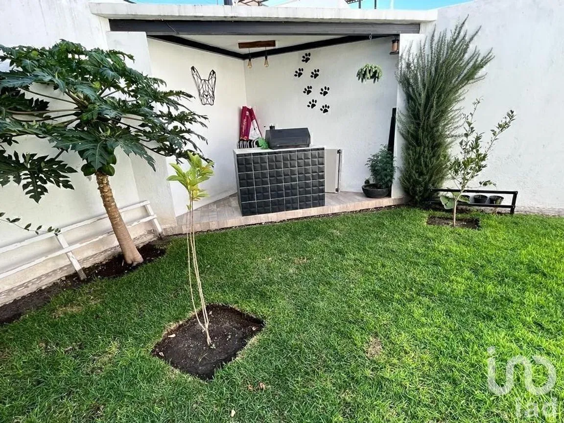 Casa en Venta en Lomas de Juriquilla, Querétaro, Querétaro | NEX-228089 | iad México | Foto 2 de 50