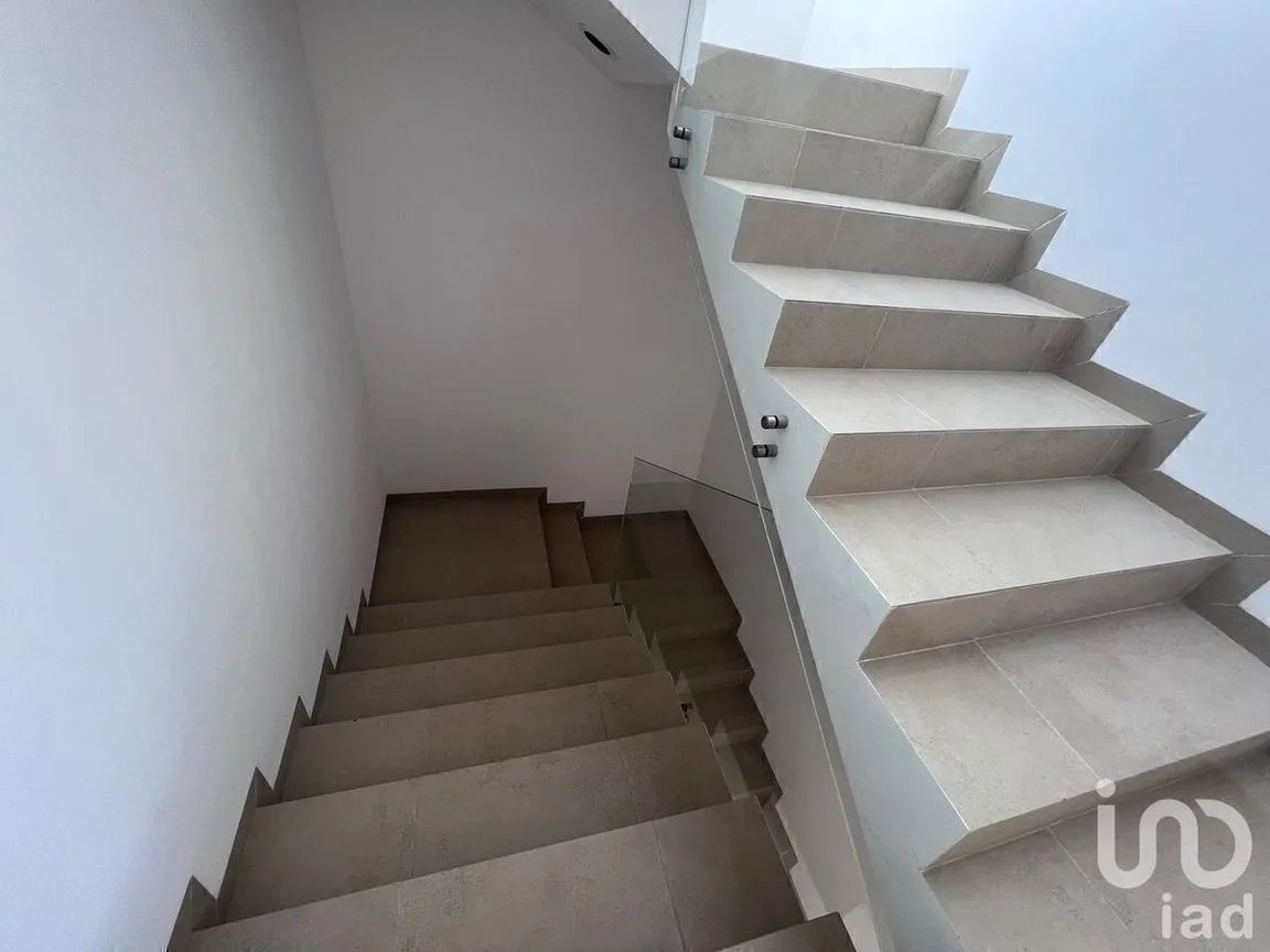 Casa en Venta en Lomas de Juriquilla, Querétaro, Querétaro | NEX-228091 | iad México | Foto 3 de 24